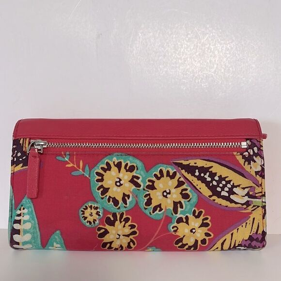 VERA BRADLEY Faux Red Leather Trimmed Floral Audrey Wallet - Picture 2 of 9